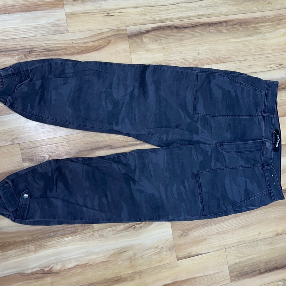 Cropped Straight pants